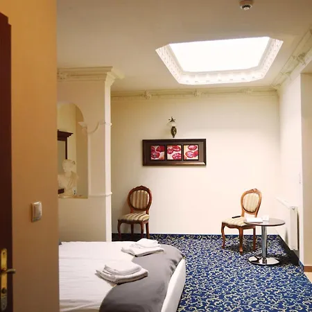 Hotel Venecia 3*