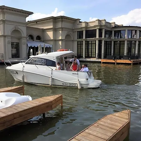 Venecia Palace 3* Michałowice