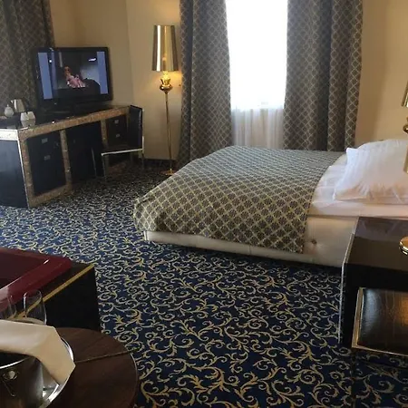 Venecia Palace 3*