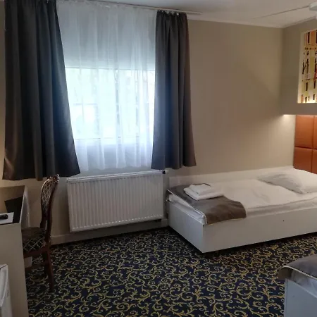 Venecia Palace 3* Michałowice