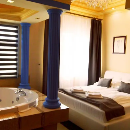 فندق Venecia Palace 3*
